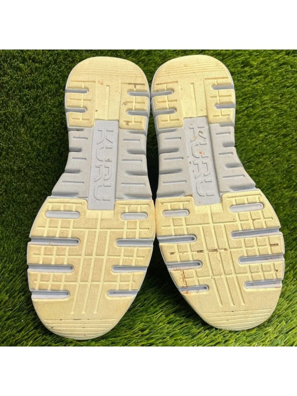 Kuru Flex Via Womens Size 10D Gray White Athletic Running Walking Shoes Sneakers